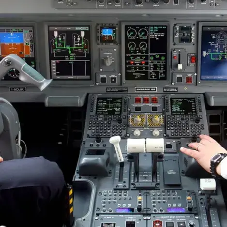 Cockpit Embraer ERJ-190 Cockpit Embraer ERJ-190
